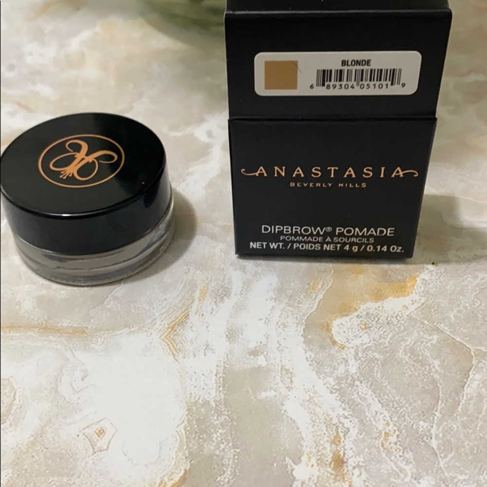 Anastasia dipbrow pomade ( authentic)